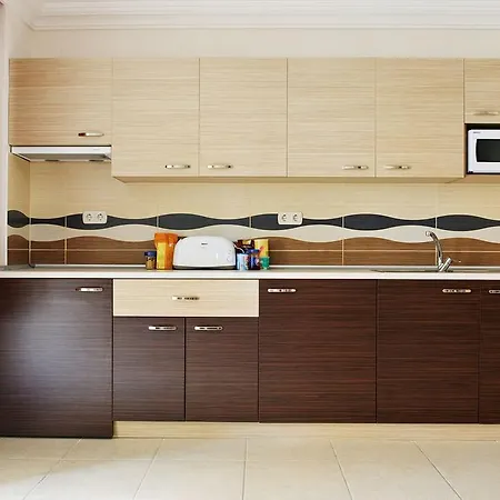 Apartmanhotel Ada-1