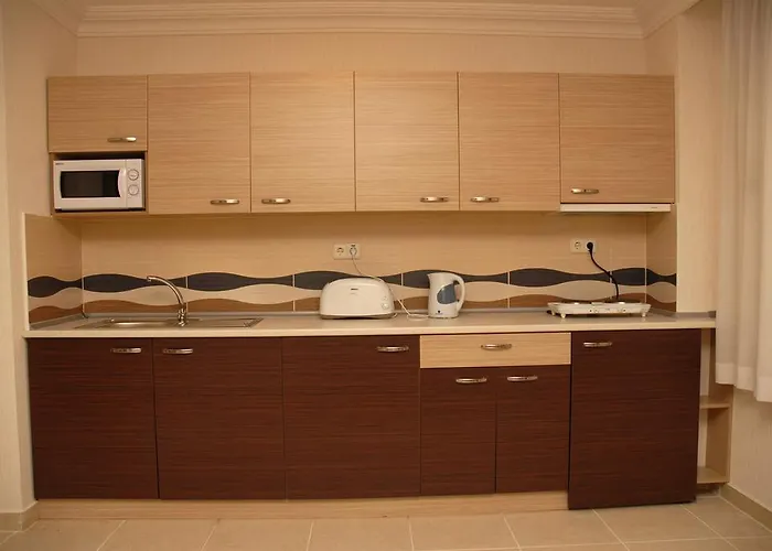 מלון דירות Ada-1 אלאניה